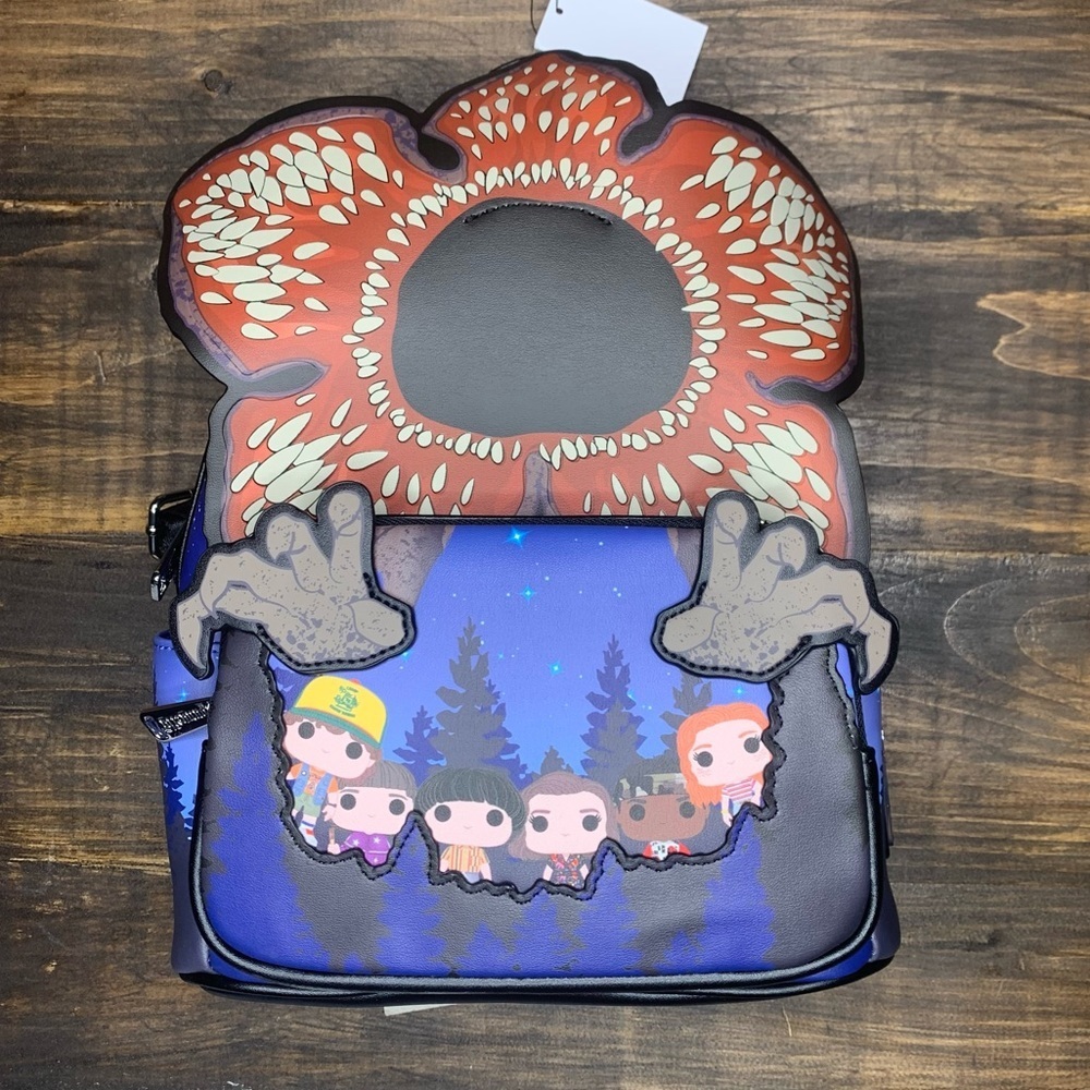 Loungefly Stranger Things SDCC Exclusive Demogorgon GITD Mini Backpack New Bag